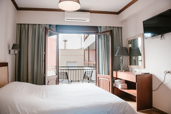 Imagen de la habitación del Hotel Kentrikon, Io&aacute;nina. Foto 5