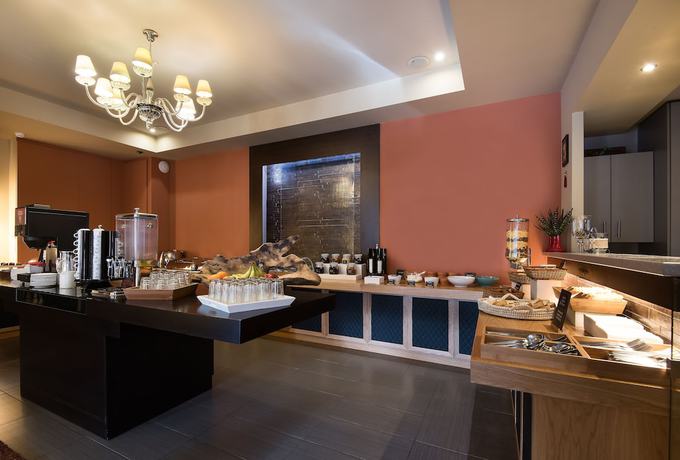 Imagen del bar/restaurante del Hotel Kentrikon, Lagadia. Foto 3