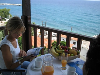Imagen de la habitación del Hotel Kentrikon, Mouresi. Foto 4