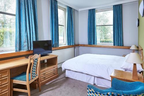 Imagen de la habitación del Hotel Kents Hill Park. Foto 9