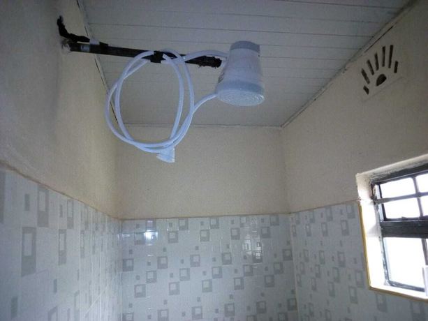 Imagen de la habitación del Hotel Kenvash. Foto 4
