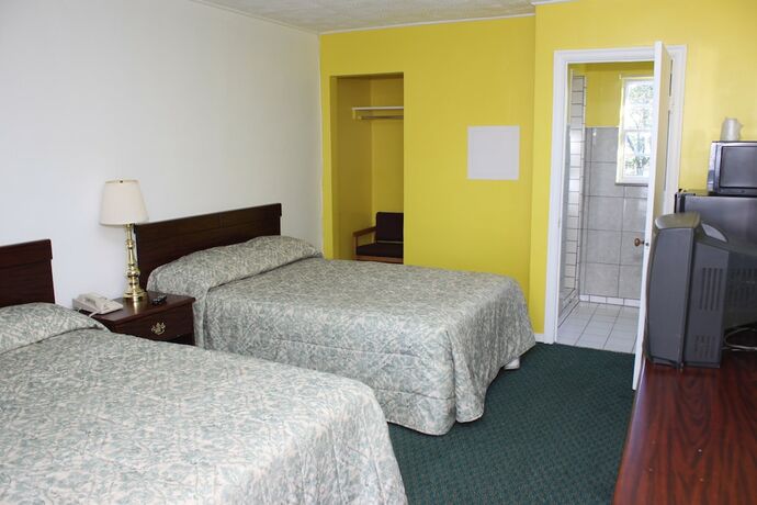 Imagen de la habitación del Hotel Kenwood Motel. Foto 13