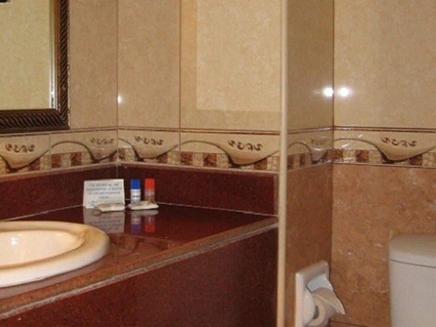 Imagen de la habitación del Hotel Kenya Bay Beach. Foto 5