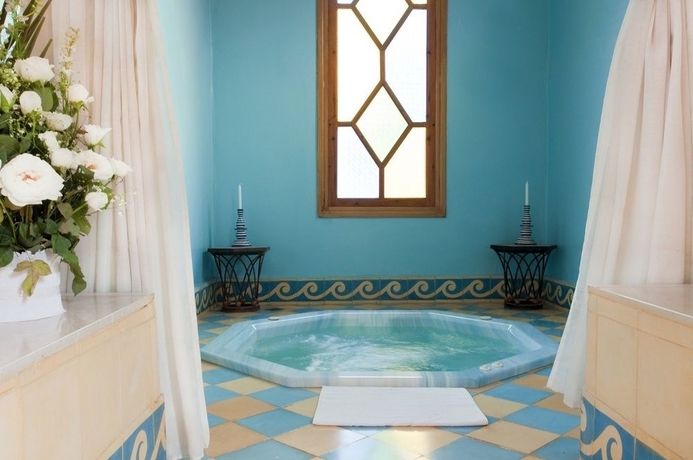 Imagen de la piscina del Hotel Kenzi Azghor. Foto 14