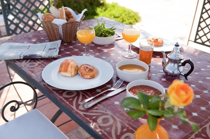 Imagen del bar/restaurante del Hotel Kenzi Azghor. Foto 4