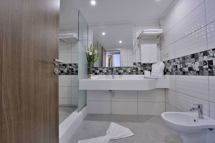 Imagen de la habitación del Hotel Kenzi Basma. Foto 13