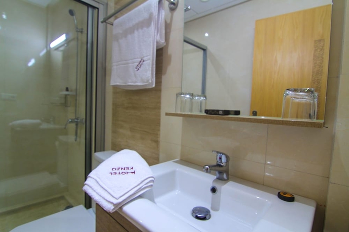 Imagen de la habitación del Hotel Kenzo, Safi. Foto 17