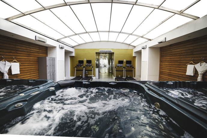 Imagen de los interiores del Hotel Ker Urquiza. Foto 14