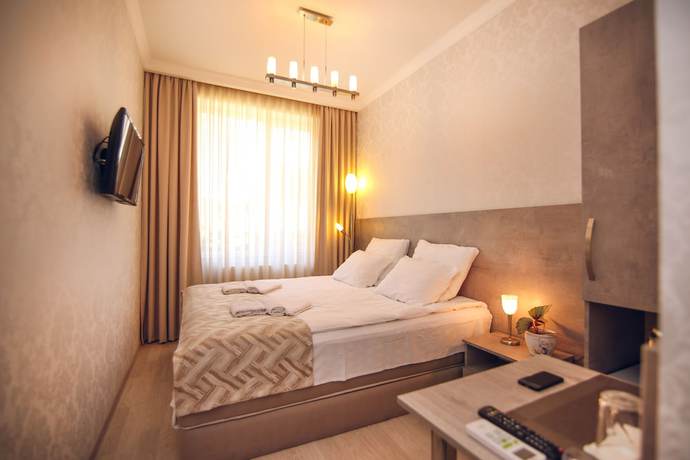 Imagen de la habitación del Hotel Kera. Foto 12