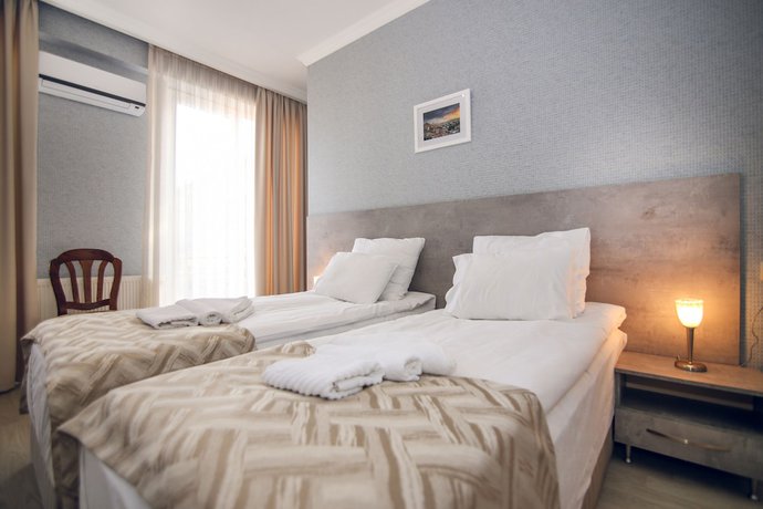 Imagen de la habitación del Hotel Kera. Foto 16