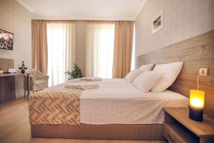 Imagen de la habitación del Hotel Kera. Foto 18