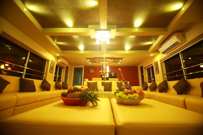 Imagen del bar/restaurante del Hotel Kerala Luxury House Boat. Foto 6