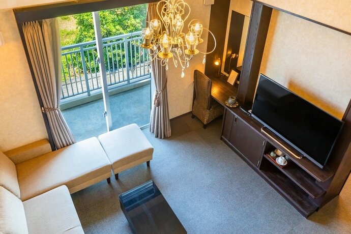 Imagen de la habitación del Hotel Kerama Terrace. Foto 14