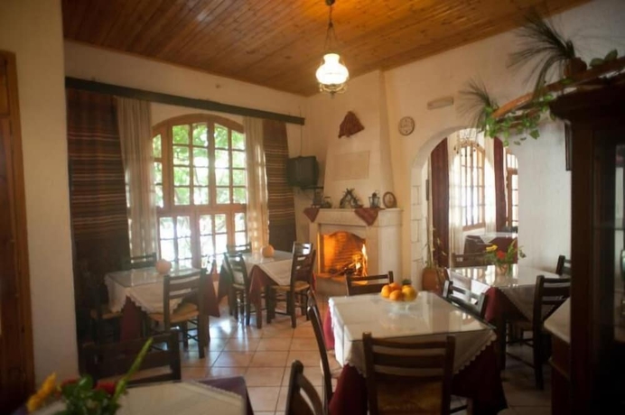 Imagen de los interiores del Hotel Keramos. Foto 19