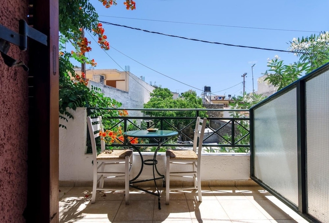 Imagen de la habitación del Hotel Keramos. Foto 13