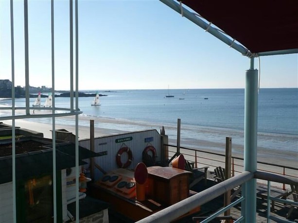 Imagen de los exteriores del Hotel Kermoor. Foto 12