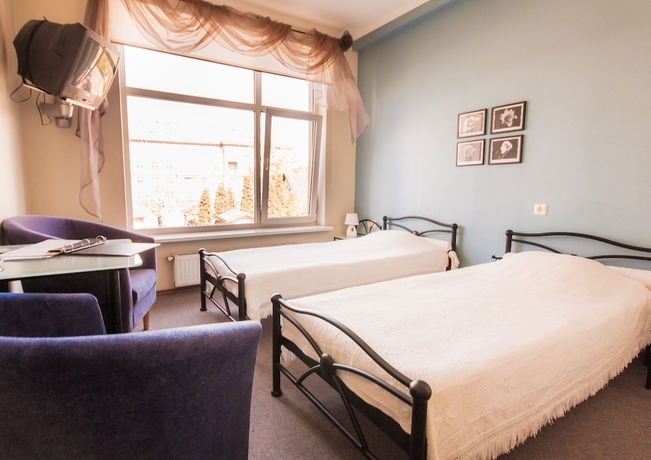 Imagen de la habitación del Hotel Kert. Foto 3