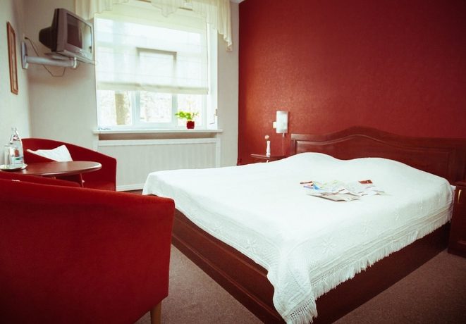 Imagen de la habitación del Hotel Kert. Foto 14