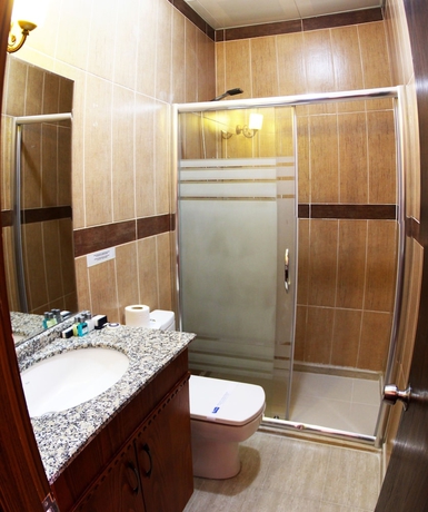 Imagen de la habitación del Hotel Kervansaray Canakkale - Special Class. Foto 17