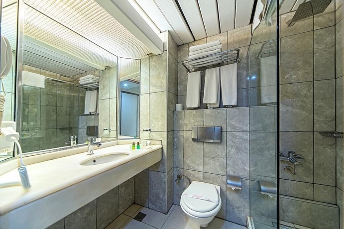 Imagen de la habitación del Hotel Kervansaray Istanbul. Foto 15