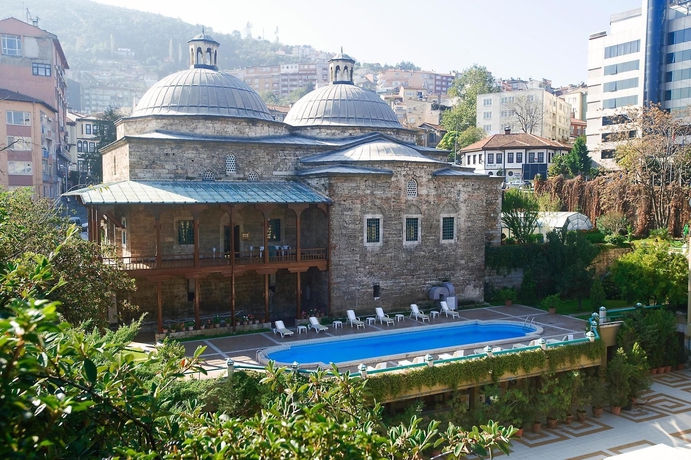 Imagen de los exteriores del Hotel Kervansaray Thermal Convention Center and Spa. Foto 8