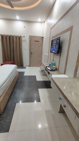 Imagen de la habitación del Hotel Kesar. Foto 7
