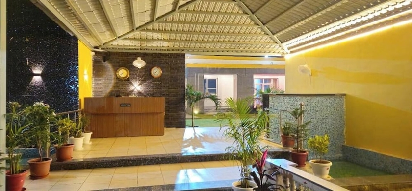 Imagen de los interiores del Hotel Kesar bagh. Foto 16