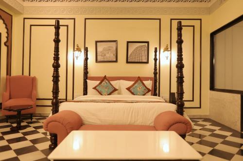 Imagen de la habitación del Hotel Kesarbagh Palace. Foto 16