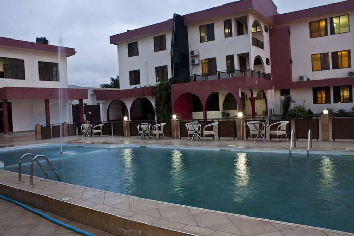 Imagen de la piscina del Hotel Kesdem. Foto 19