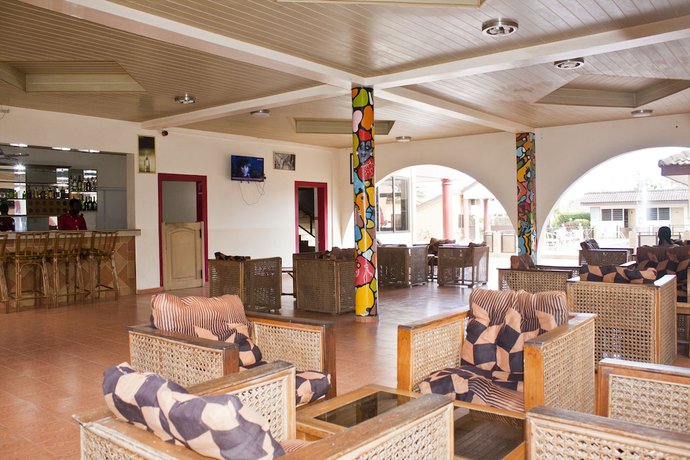 Imagen del bar/restaurante del Hotel Kesdem. Foto 2