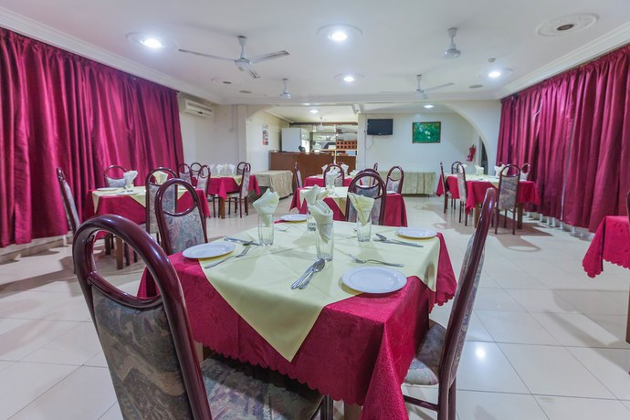 Imagen del bar/restaurante del Hotel Kesdem. Foto 6