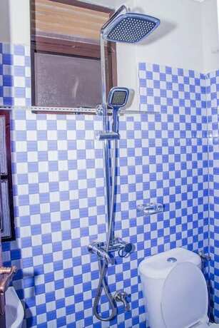 Imagen de la habitación del Hotel Kesh Motel. Foto 18