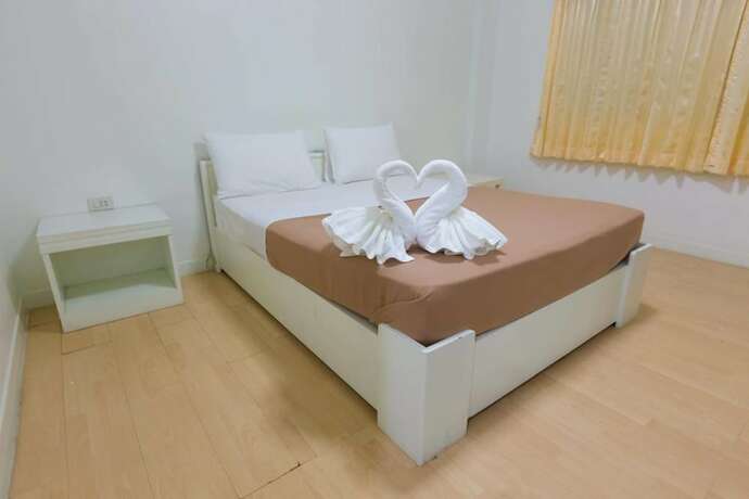 Imagen de la habitación del Hotel Kesorn place. Foto 17