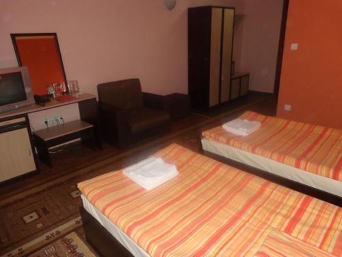 Imagen de la habitación del Hotel Kestenite Family. Foto 16