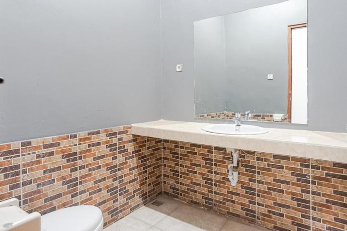 Imagen de los interiores del Hotel Ketapang Guest House Canggu. Foto 8
