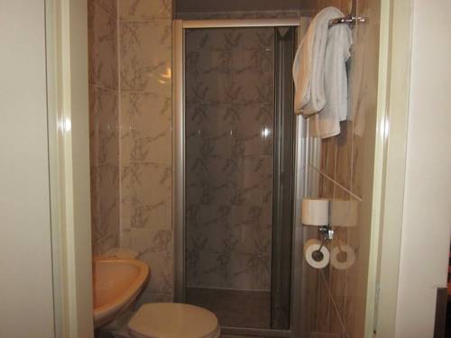 Imagen de la habitación del Hotel Keur. Foto 10