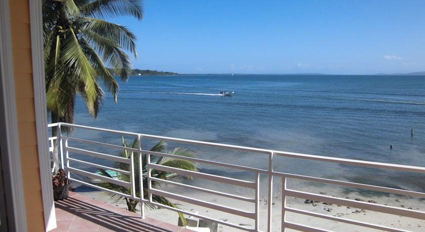 Imagen de los exteriores del Hotel Kevin Condos. Foto 6