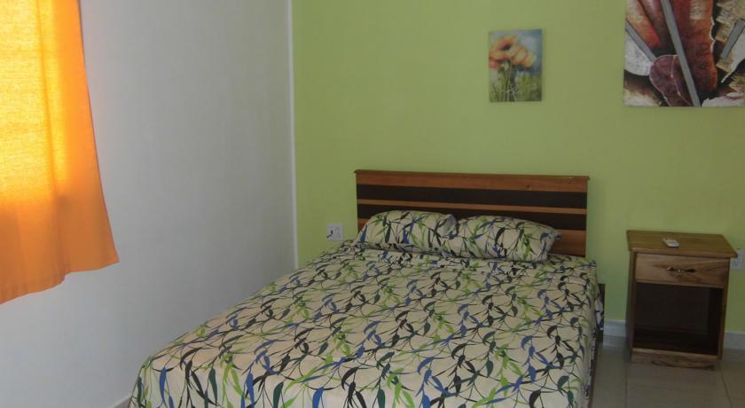 Imagen de la habitación del Hotel Kevin Condos. Foto 5