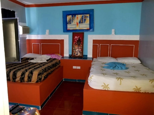 Imagen de los interiores del Hotel Kevin. Foto 17