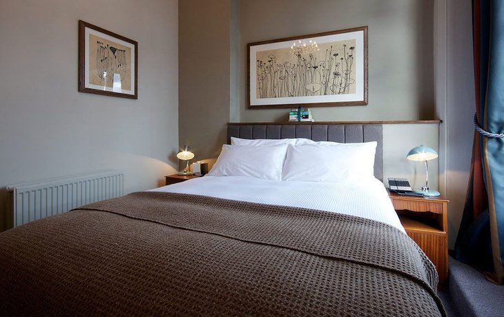 Imagen de la habitación del Hotel Kew Gardens. Foto 16