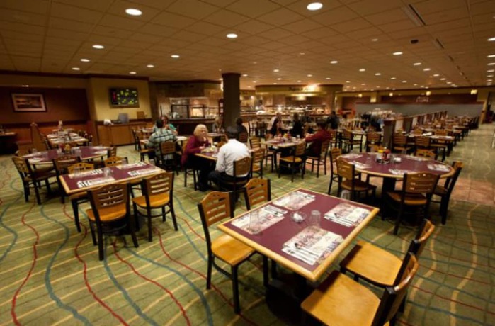 Imagen del bar/restaurante del Hotel Kewadin Sault Ste Marie. Foto 4