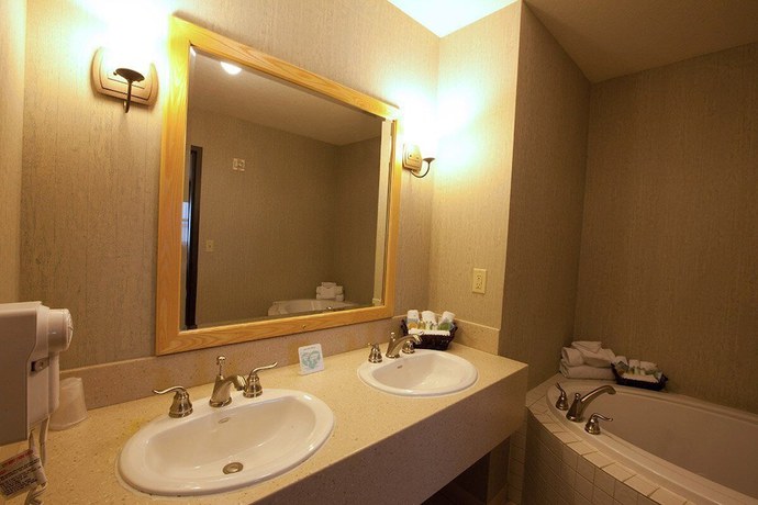 Imagen de la habitación del Hotel Kewadin St. Ignace. Foto 4
