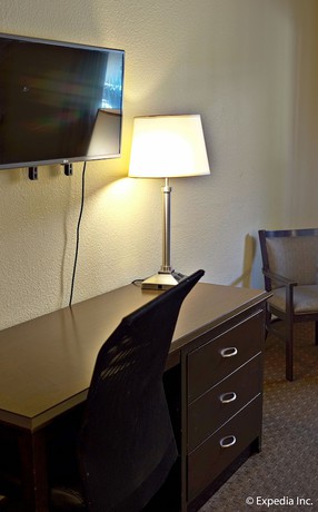 Imagen de la habitación del Hotel Key Inn And Suites. Foto 2