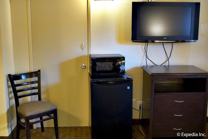 Imagen de la habitación del Hotel Key Inn And Suites. Foto 10