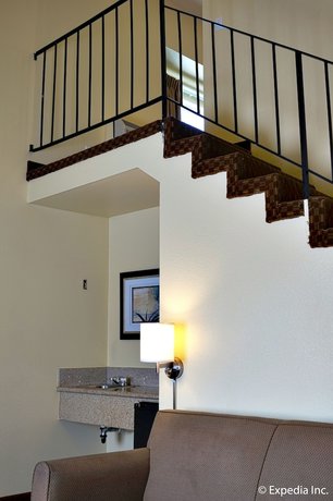 Imagen de la habitación del Hotel Key Inn And Suites. Foto 13
