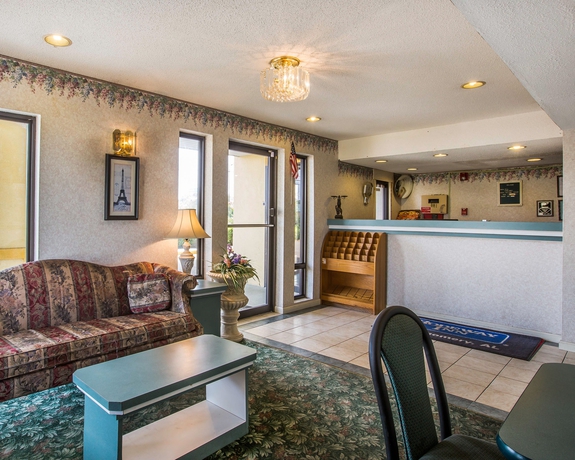 Imagen de los interiores del Hotel Key West Inn - Montgomery South. Foto 9
