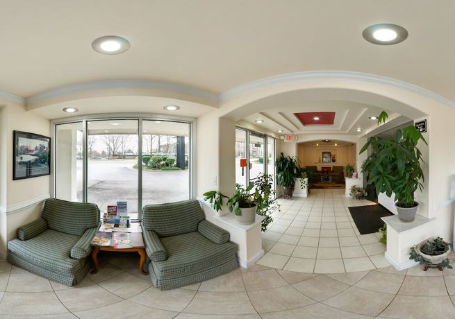 Imagen de los interiores del Hotel Key West Inn - Newport News. Foto 16