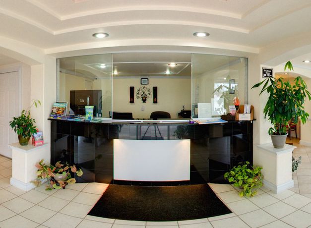 Imagen de los interiores del Hotel Key West Inn - Newport News. Foto 17