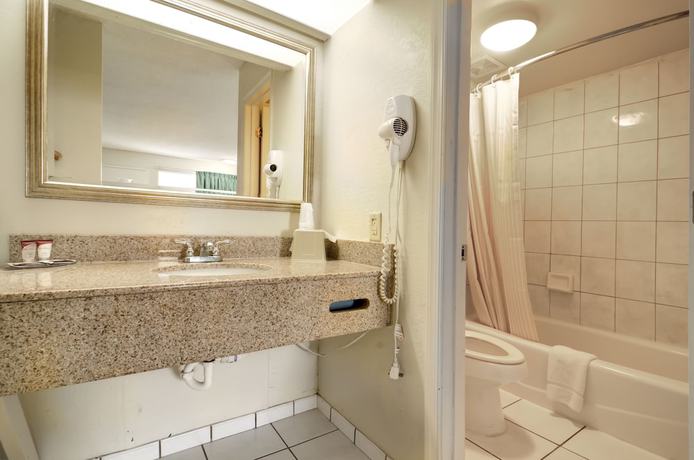 Imagen de la habitación del Hotel Key West Inn - Newport News. Foto 8