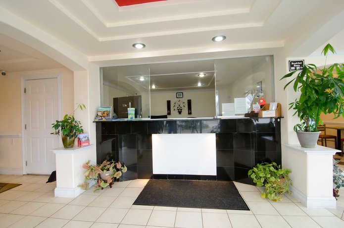 Imagen de los interiores del Hotel Key West Inn - Newport News. Foto 20